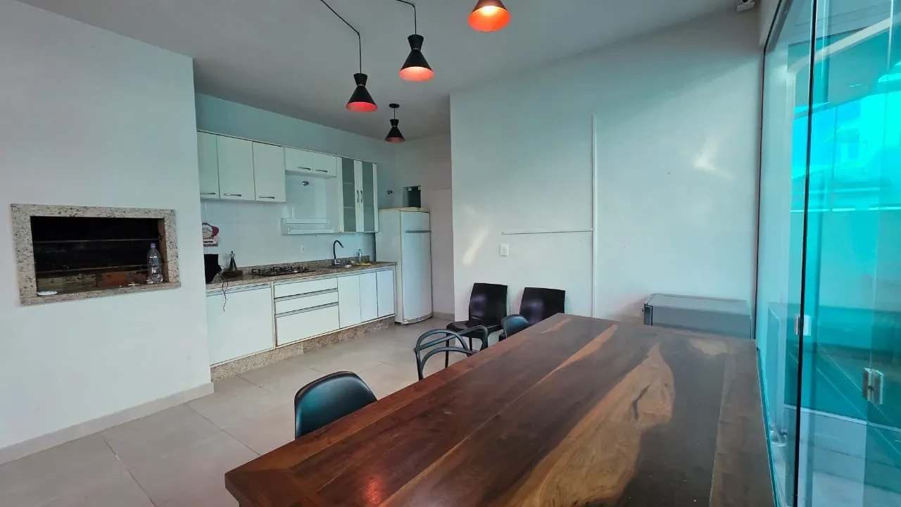 Foto do imóvel: Casa com 4 Quartos à Venda ou Locação, 378 m² em Pedra Branca - Palhoça