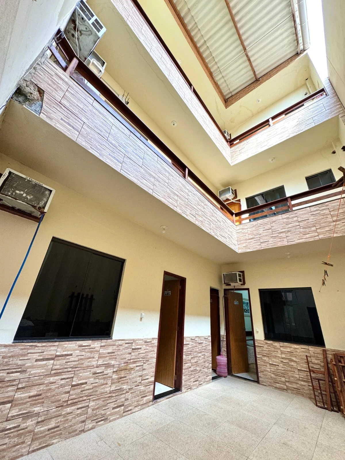 Imagem Casa com 10 Quartos à Venda, 75 m² em Arraial do Cabo - Arraial do Cabo
