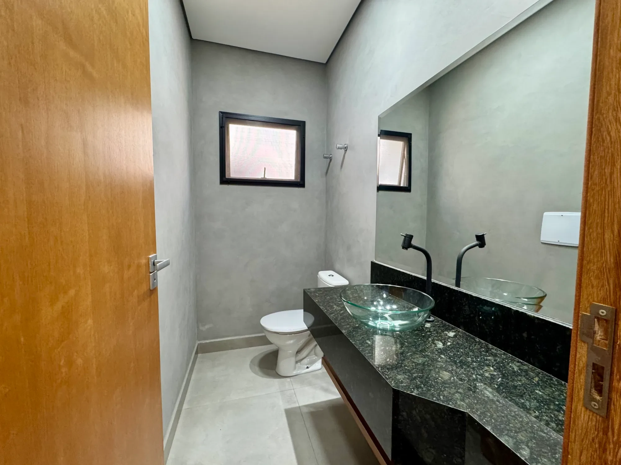Imagem Casa de Condomínio com 3 Quartos à Venda ou Locação, 150 m² em Cajuru do Sul - Sorocaba