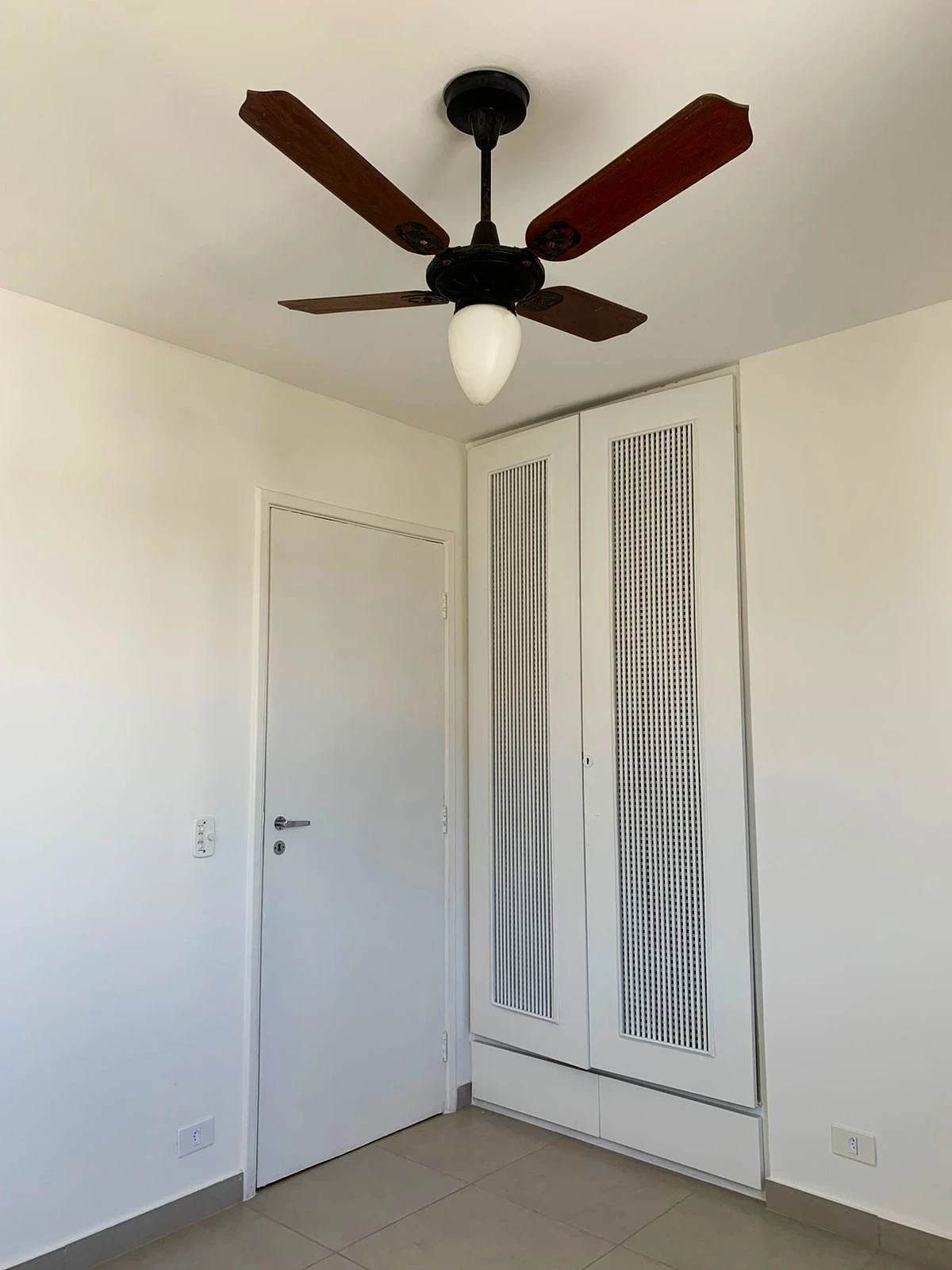 Imagem Apartamento com 3 Quartos à Venda, 129 m² em Pitangueiras - Guarujá