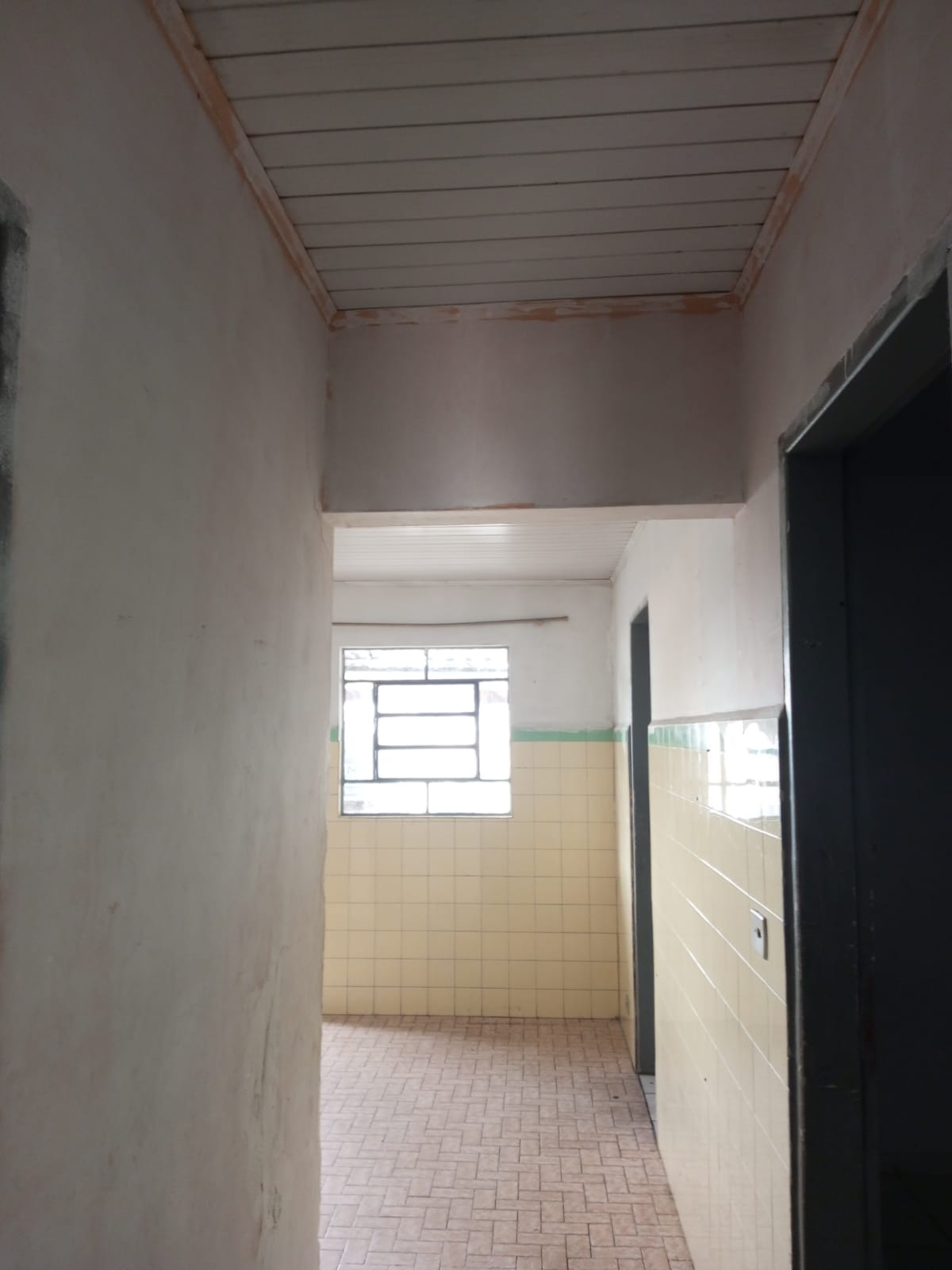Imagem Casa com 2 Quartos para Alugar, 250 m² em Vila Serralheiro - São Paulo