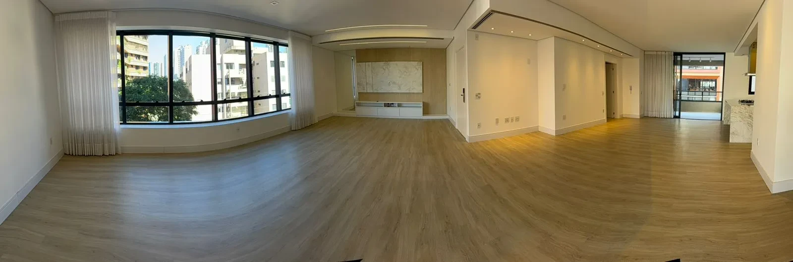 Foto do imóvel: Apartamento com 3 Quartos à Venda, 223 m² em Cabral - Curitiba