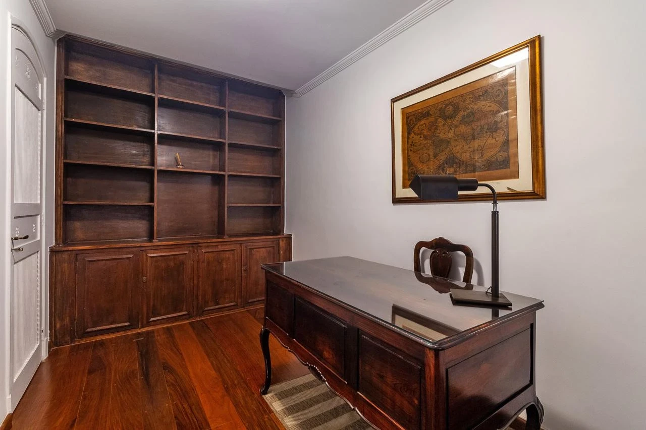 Imagem Casa com 3 Quartos à Venda ou Locação, 300 m² em Jardim Europa - São Paulo