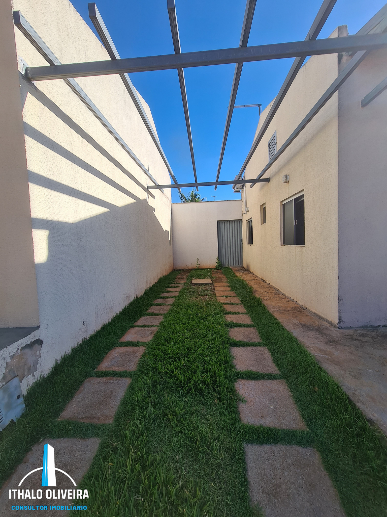 Imagem Casa com 2 Quartos à Venda, 80 m²em Fazenda São Domingos - Goiânia
