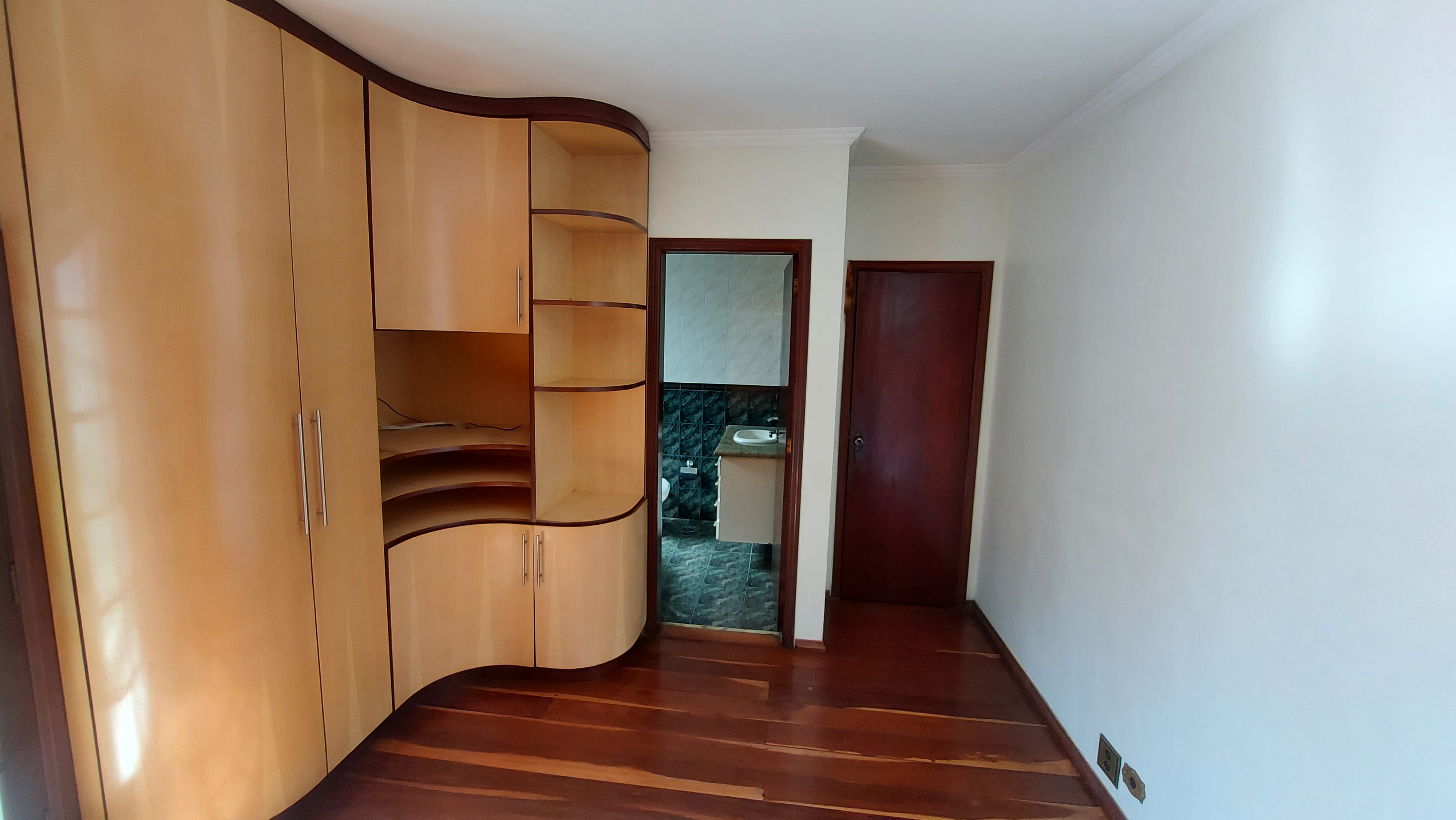 Imagem Sobrado com 4 Quartos à Venda, 193 m²em Vila Guarani (Z Sul) - São Paulo