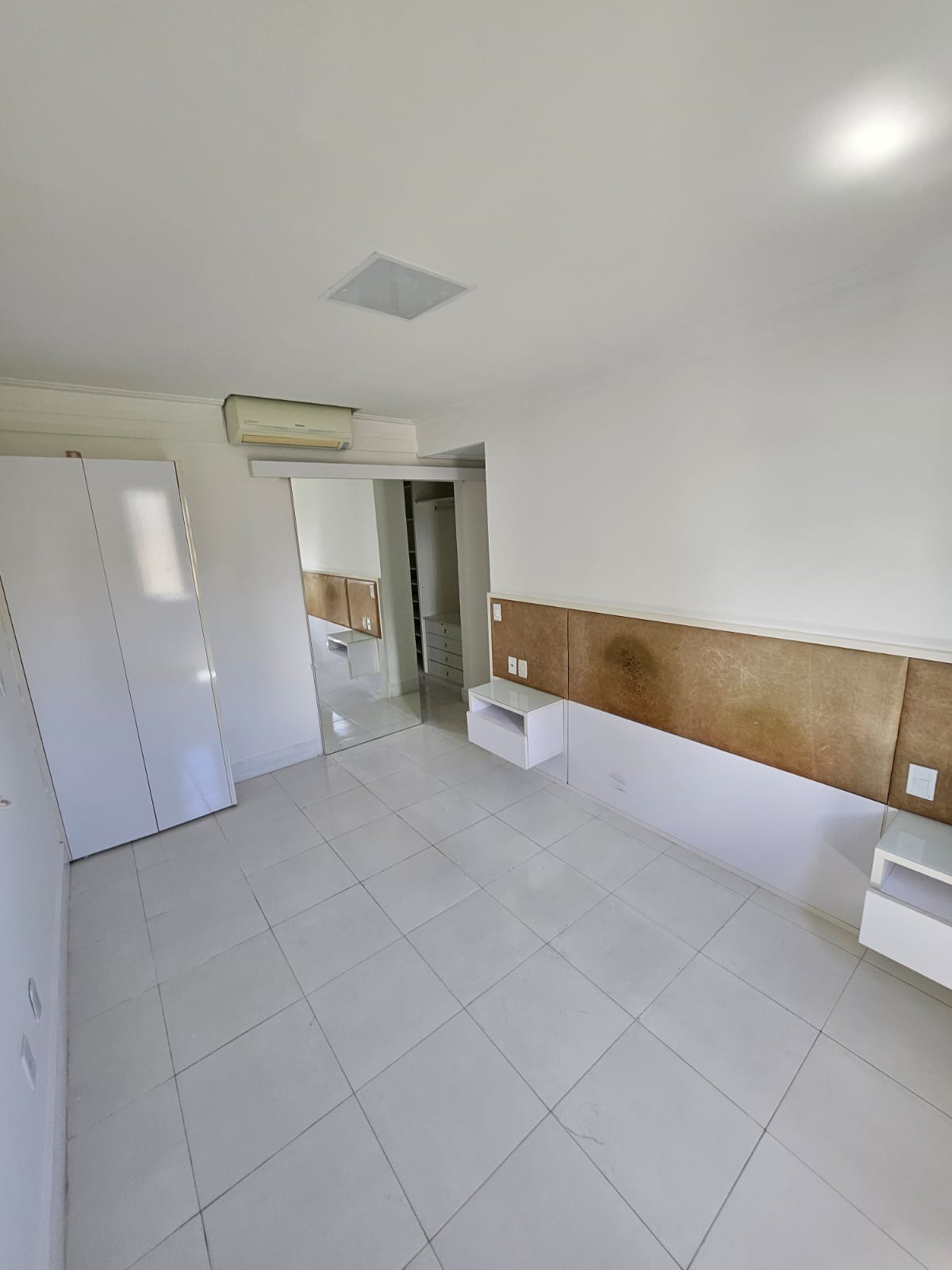 Imagem Apartamento com 2 Quartos à Venda, 77 m²em Imbuí - Salvador