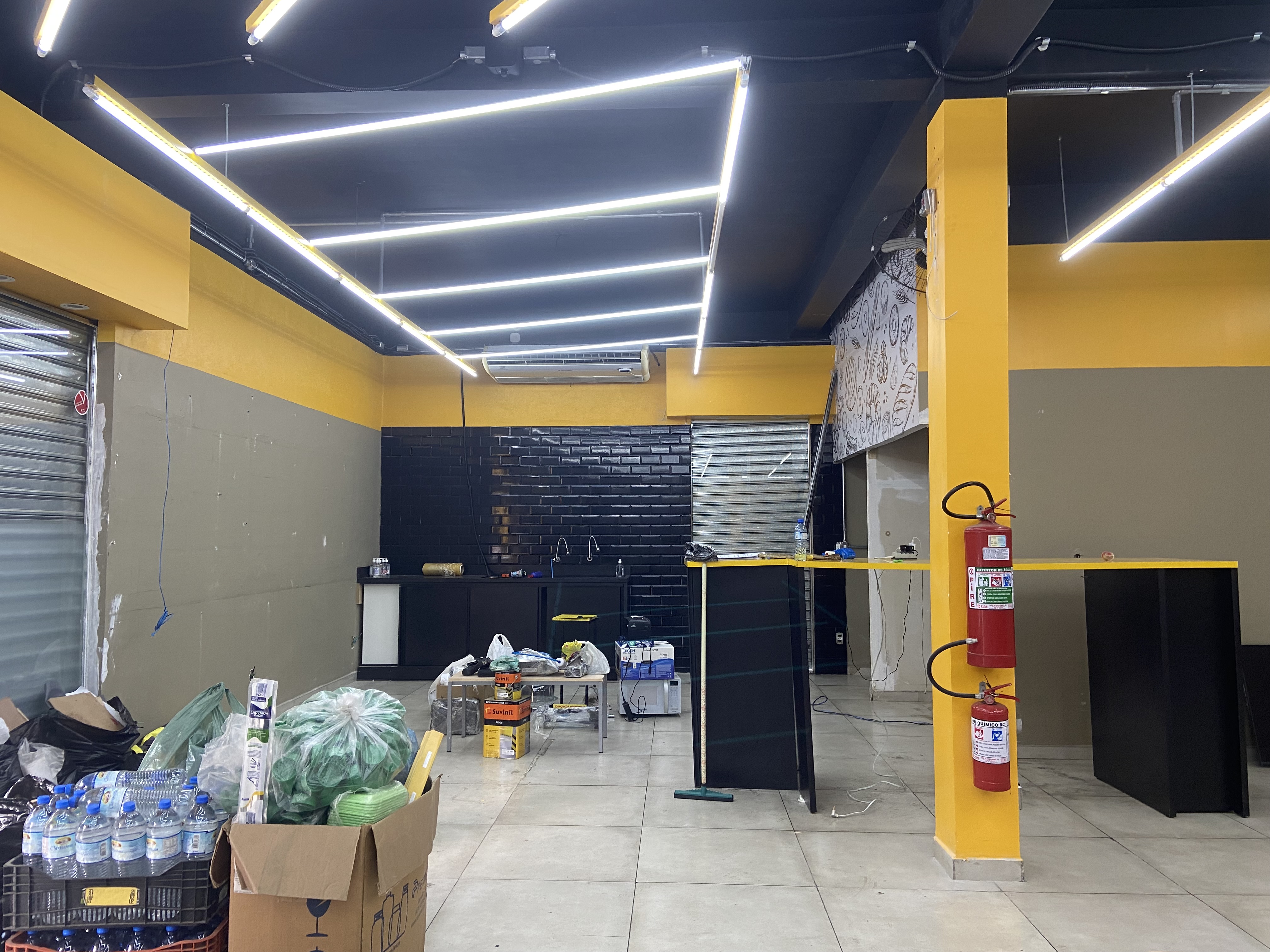 Imagem Vaga de Garagem à Venda ou Locação, 328 m²em São Pedro - Osasco