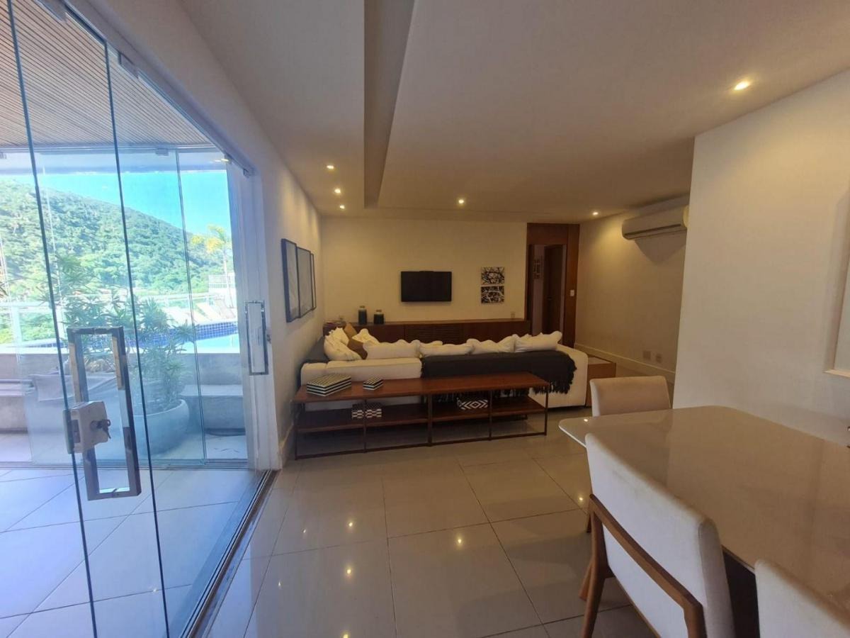 Imagem Apartamento com 4 Quartos à Venda, 263 m²em Camboinhas - Niterói
