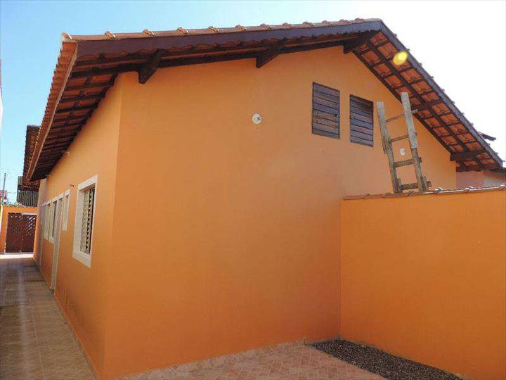 Imagem Casa com 2 Quartos à Venda, 75 m² em Itanhaém