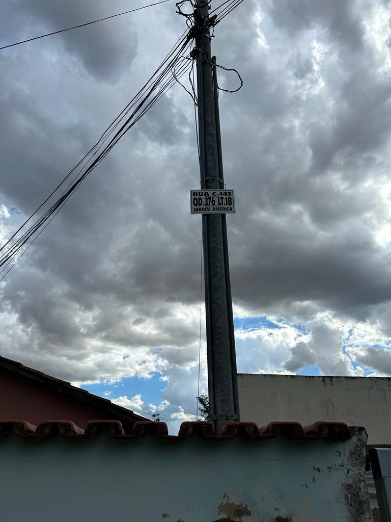 Imagem Casa com 3 Quartos à Venda, 211 m²em Jardim América - Goiânia