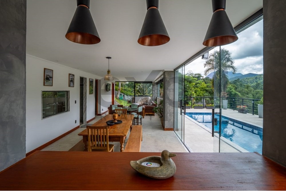 Foto do imóvel: Casa de Condomínio com 5 Quartos à Venda, 608 m² em Itaipava - Petrópolis