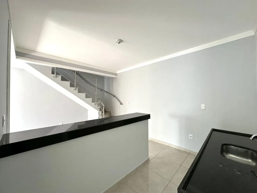 Imagem Casa com 2 Quartos à Venda, 70 m² em Santa Mônica - Belo Horizonte