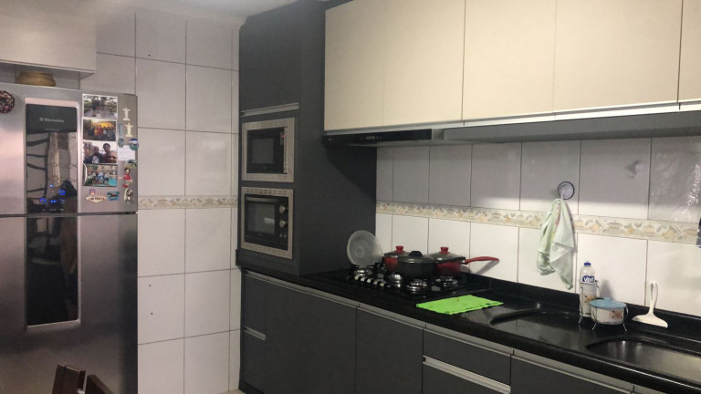 Imagem Casa com 3 Quartos à Venda, 205 m² em Setor Bueno - Goiânia