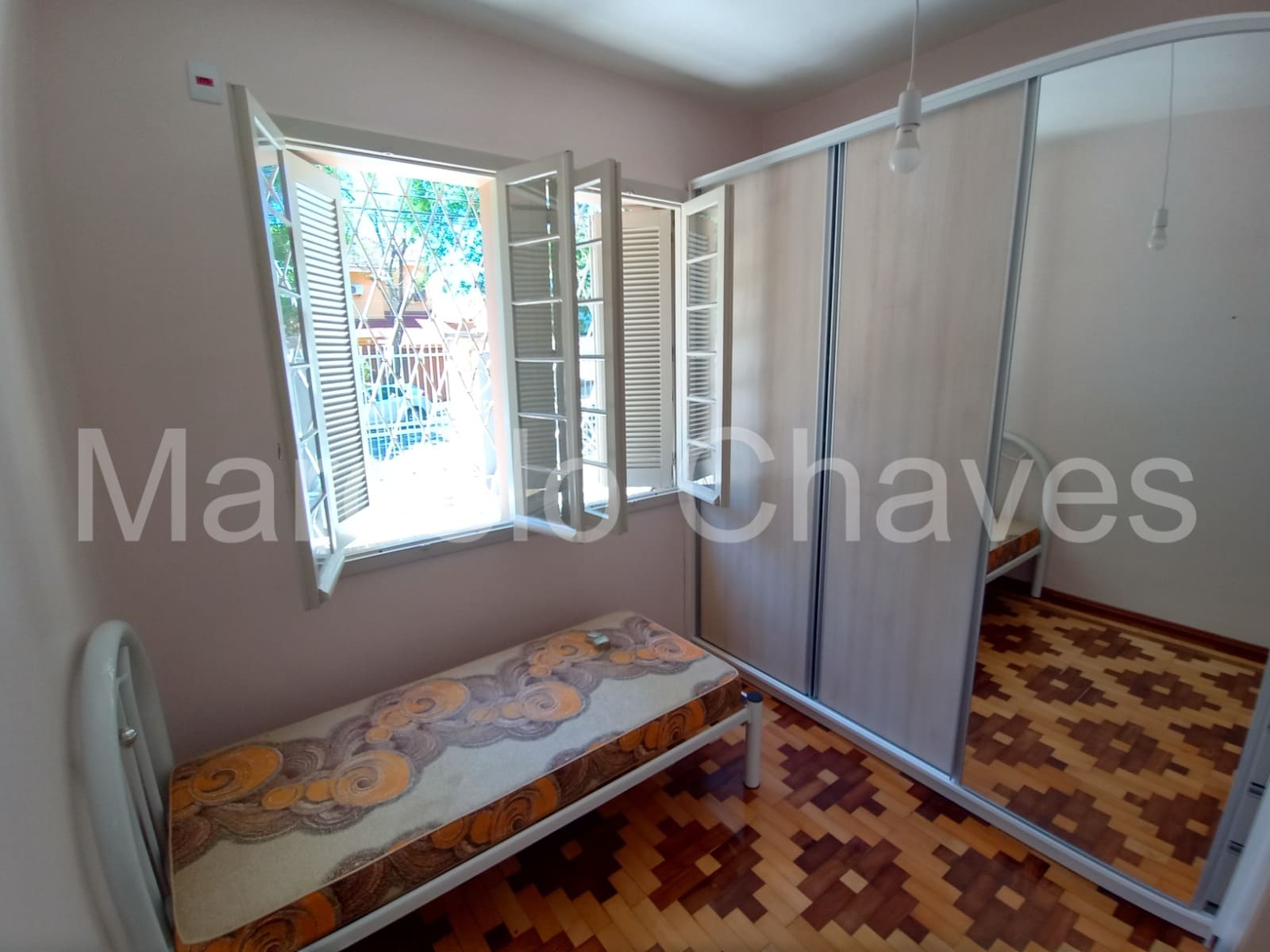 Imagem Casa com 11 Quartos à Venda, 265 m² em Partenon - Porto Alegre