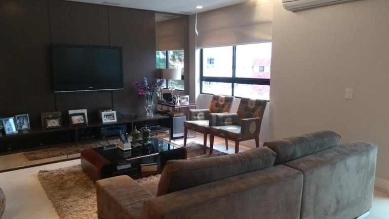 Imagem Apartamento com 3 Quartos à Venda, 126 m²em Centro - Criciúma