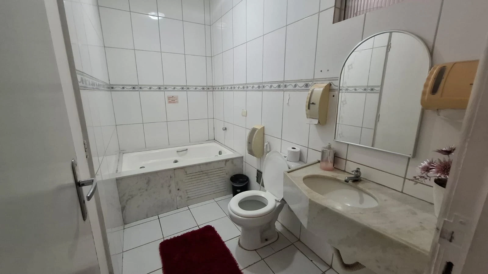 Foto do imóvel: Imóvel Comercial à Venda, 360 m² em Casa Amarela - Recife