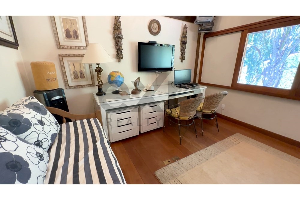 Foto do imóvel: Casa de Condomínio com 5 Quartos à Venda, 290 m² em Cuiabá - Petrópolis