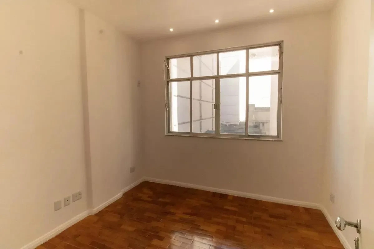 Imagem Apartamento com 2 Quartos à Venda, 72 m² em Centro - Niterói