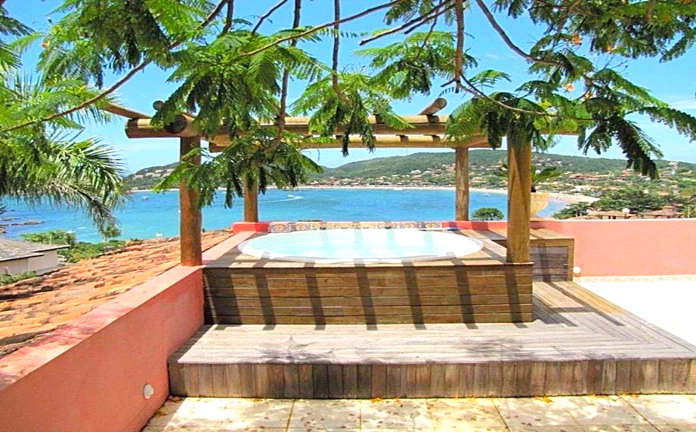 Imagem Casa com 6 Quartos à Venda, 650 m² em Ferradura - Armação dos Búzios