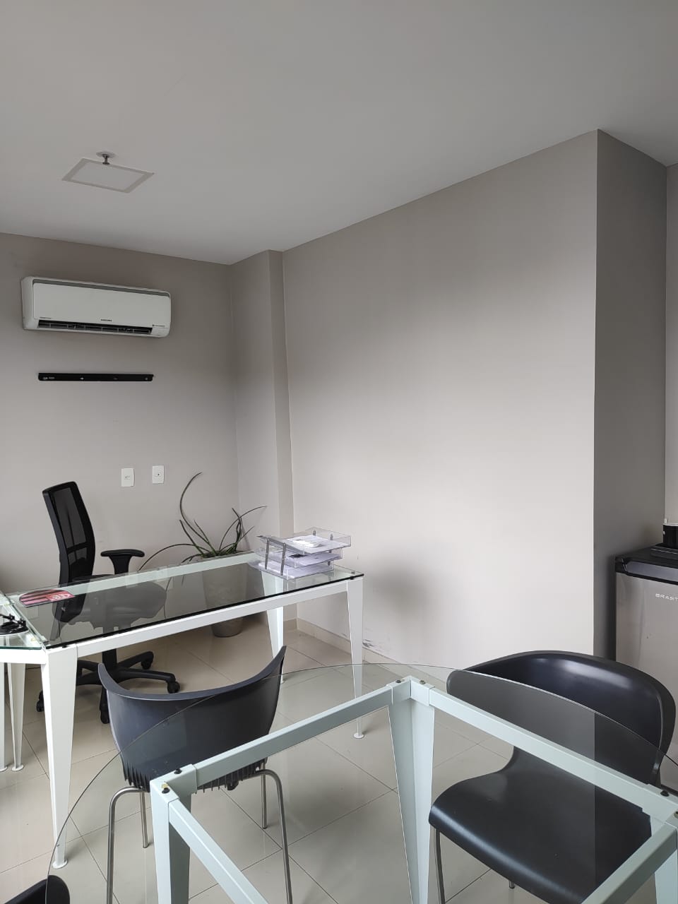 Imagem Sala Comercial à Venda, 28 m²em Santa Rosa - Niterói