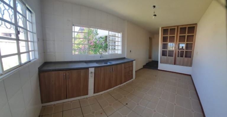 Casa com 2 Quartos à Venda, 163 m² em Centro - Cruzeiro