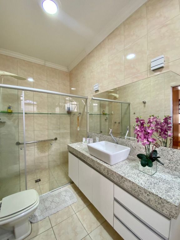 Imagem Casa com 3 Quartos à Venda, 250 m² em Santa Mônica - Belo Horizonte