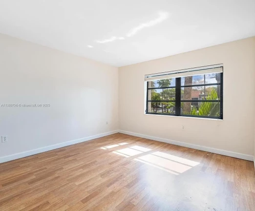 Foto do imóvel: Apartamento com 3 Quartos à Venda ou Locação, 100 m²em Alphaville Residencial Um - Barueri