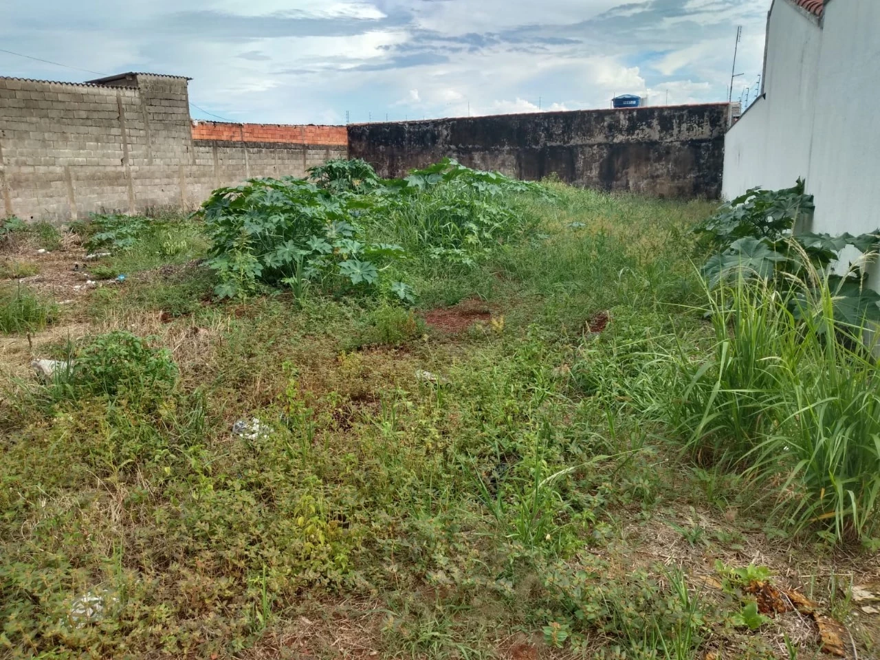 Imagem Terreno à Venda, 453 m² em Setor dos Afonsos - Aparecida de Goiânia