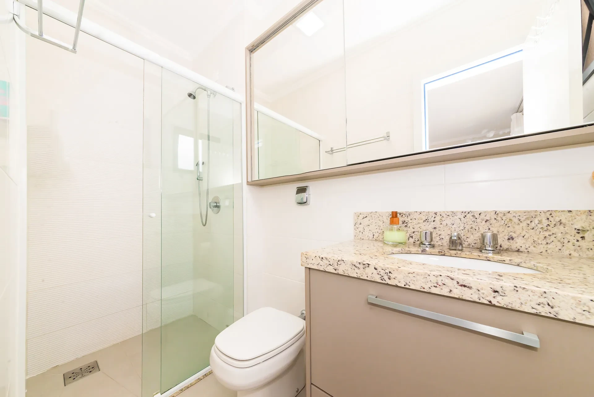 Imagem Casa de Condomínio com 3 Quartos à Venda, 105 m² em Santa Cândida - Curitiba