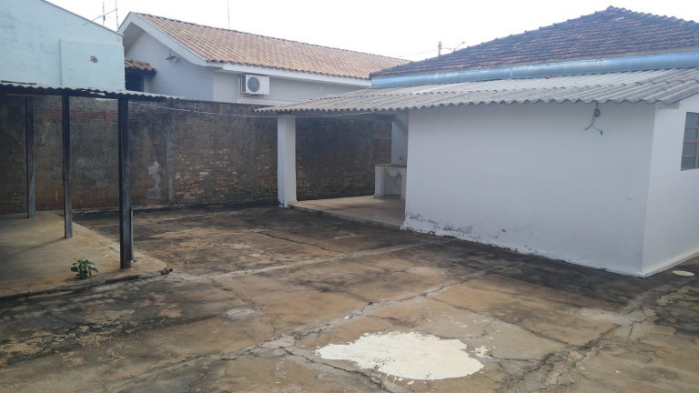 Imagem Casa com 2 Quartos à Venda,  em Amizade - Araçatuba
