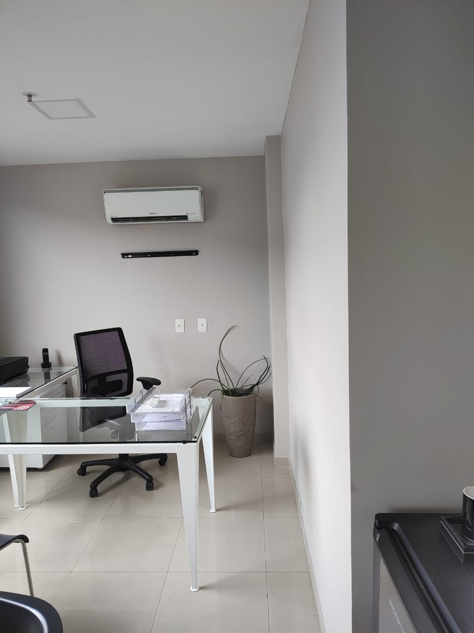 Imagem Sala Comercial à Venda, 28 m²em Santa Rosa - Niterói