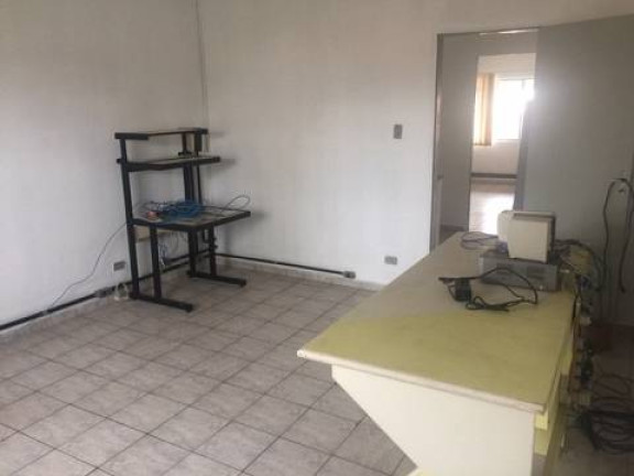 Imagem Sobrado com 3 Quartos à Venda ou Locação,  em Mirandópolis - São Paulo
