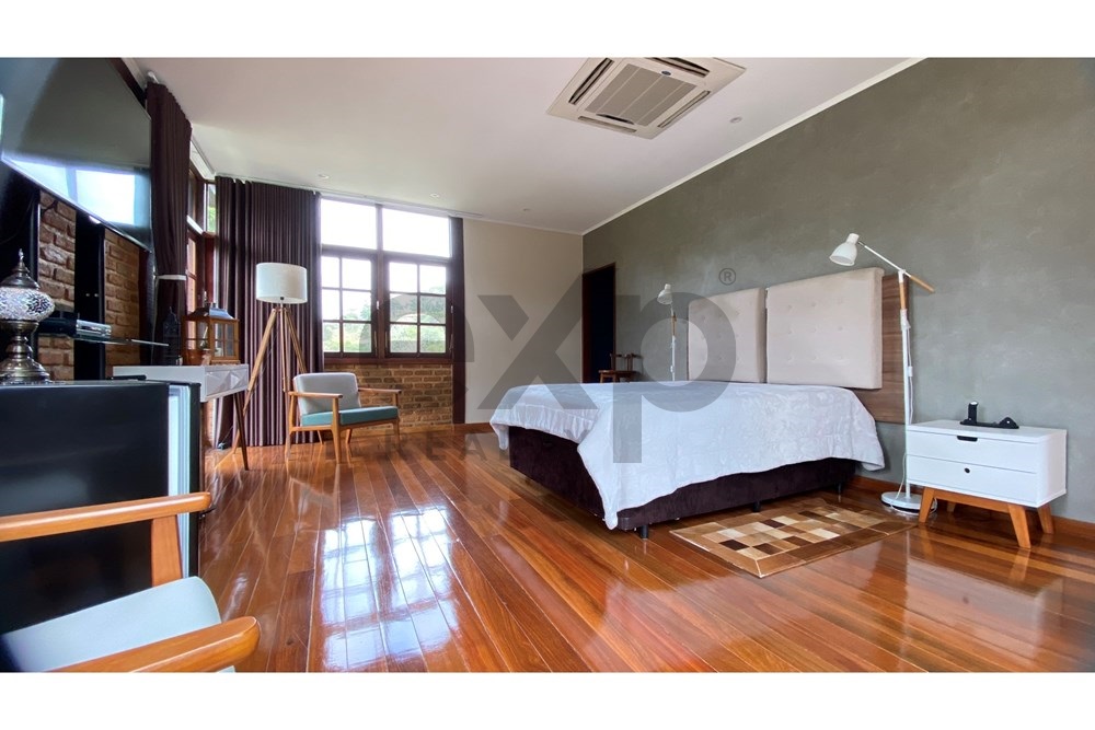 Foto do imóvel: Casa de Condomínio com 5 Quartos à Venda, 317 m² em Itaipava - Petrópolis