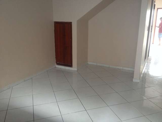 Imagem Casa com 2 Quartos para Alugar, 100 m² em Lagomar - Macaé