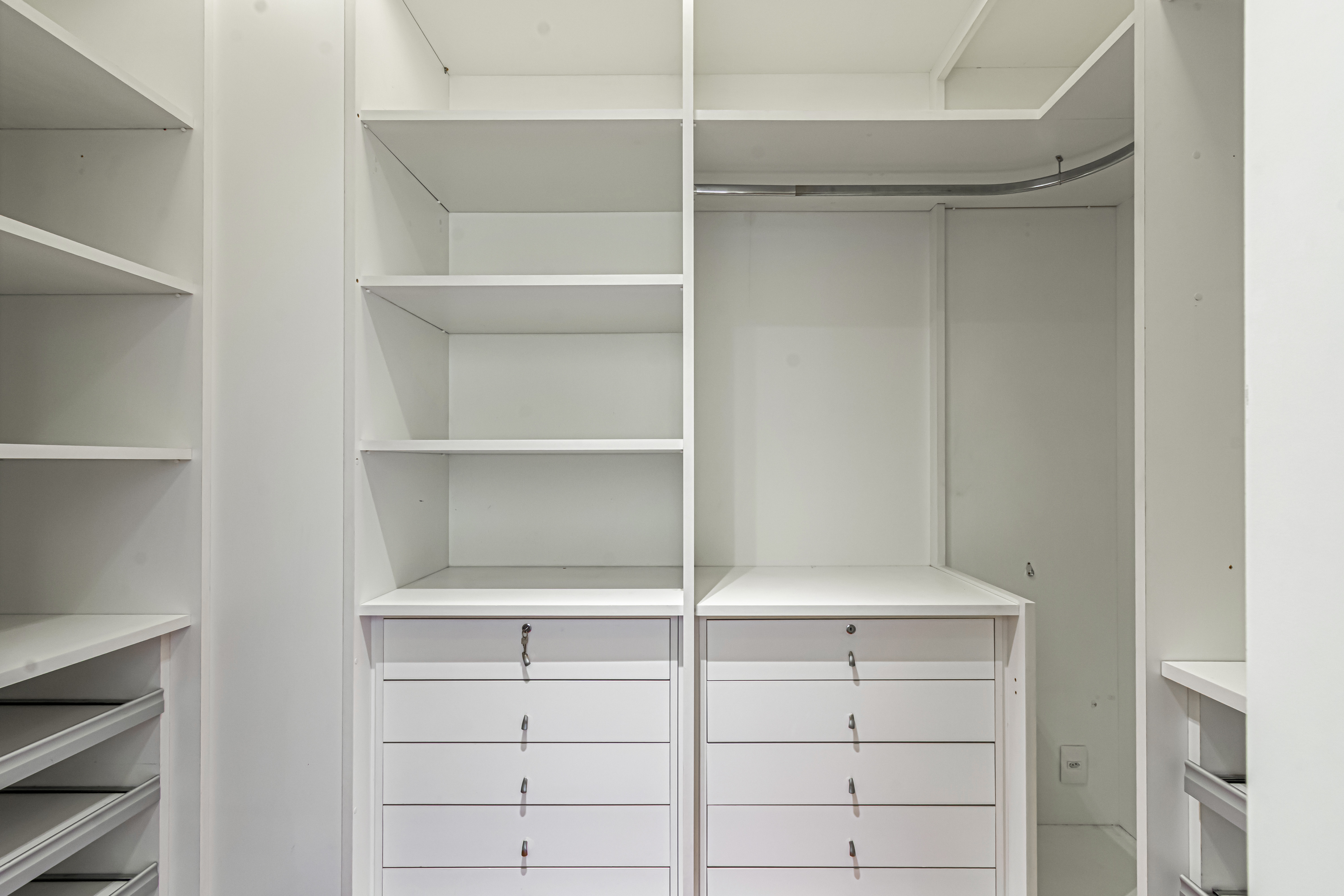 Imagem Apartamento com 3 Quartos à Venda, 199 m² em Jardim Paulistano - São Paulo