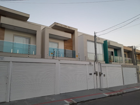 Imagem Casa com 3 Quartos à Venda, 133 m²em Colina de Laranjeiras - Serra