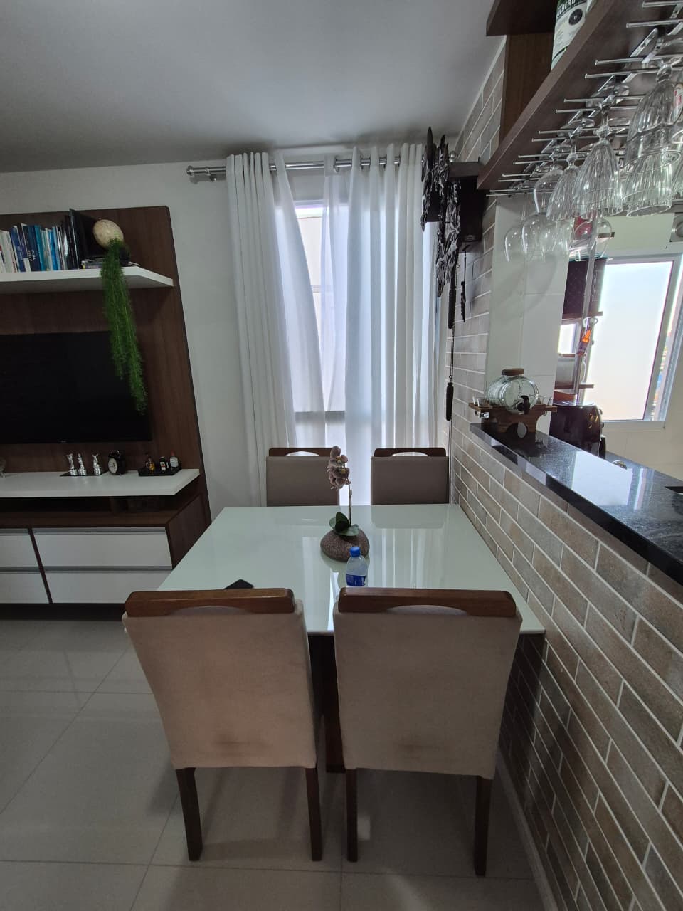 Imagem Apartamento com 2 Quartos à Venda, 4000 m² em Santo Antônio - São José dos Pinhais