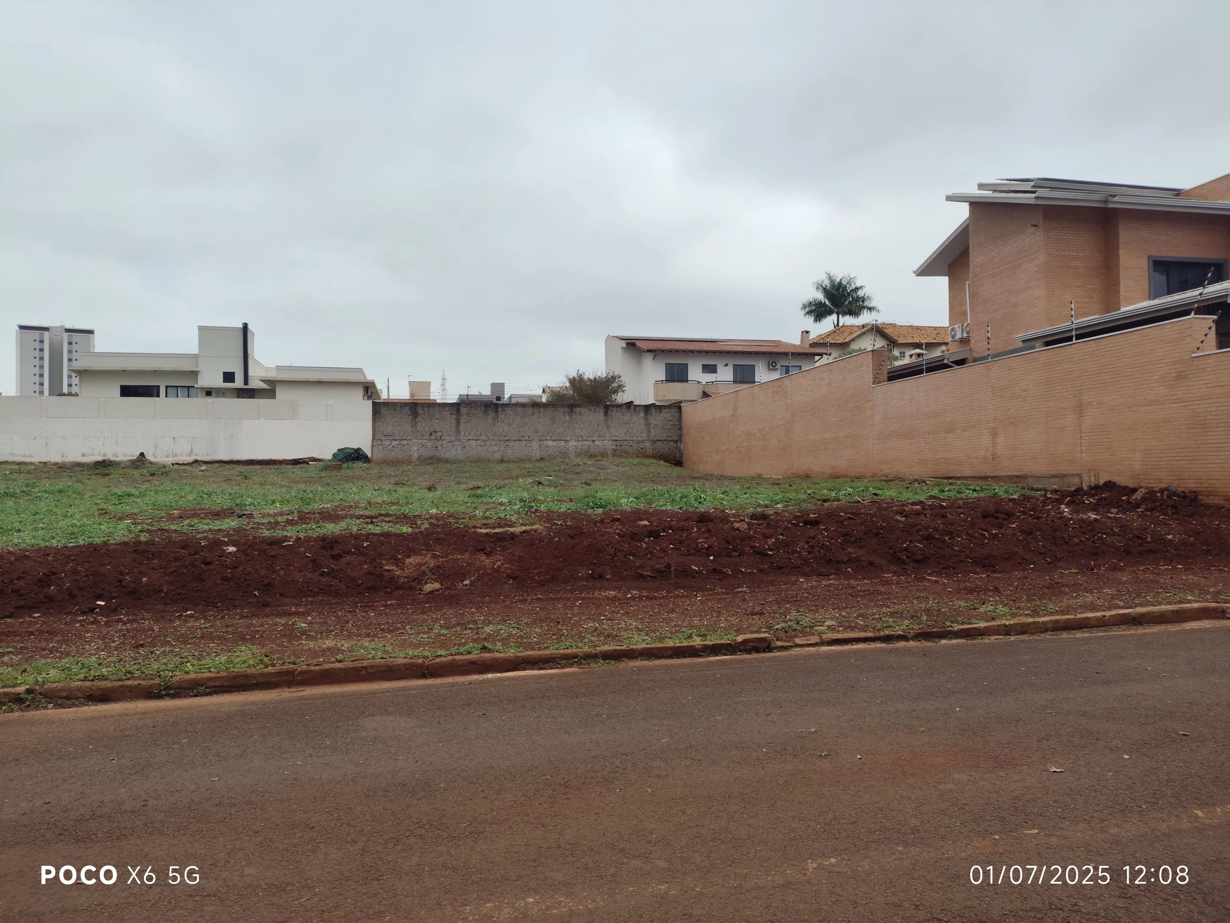 Foto do imóvel: Terreno à Venda, 1091 m² em Parque Residencial Alcântara - Londrina