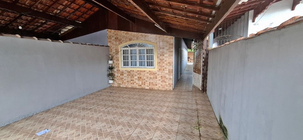 Imagem Casa com 2 Quartos à Venda, 100 m² em Maracanã - Praia Grande