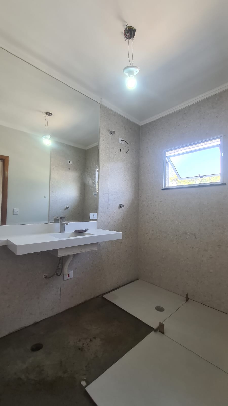 Imagem Sobrado com 3 Quartos à Venda, 235 m²em Jardim Regina - São Paulo