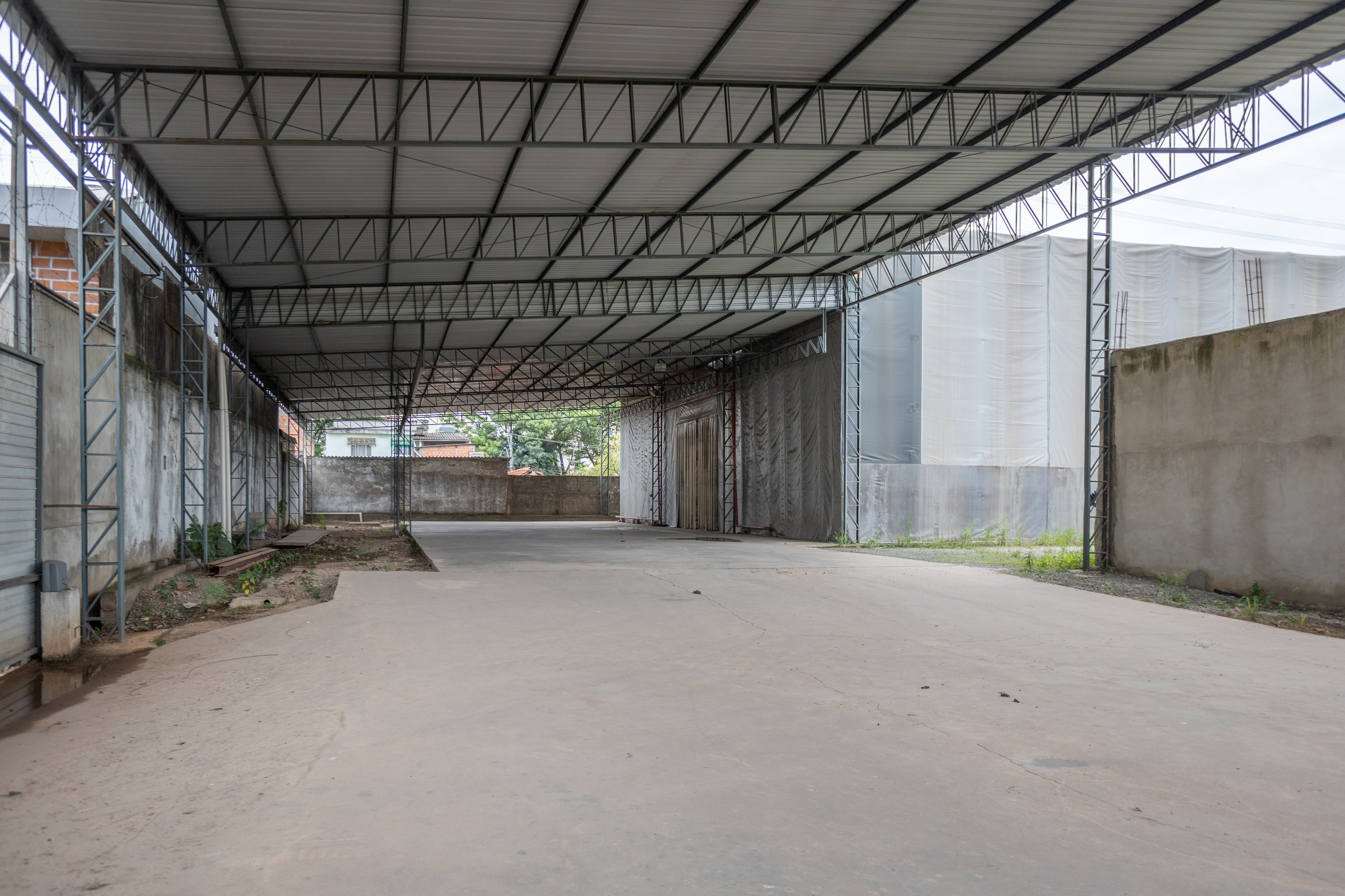 Foto do imóvel: Galpão para Alugar, 4.200 m² em Ayrosa - Osasco