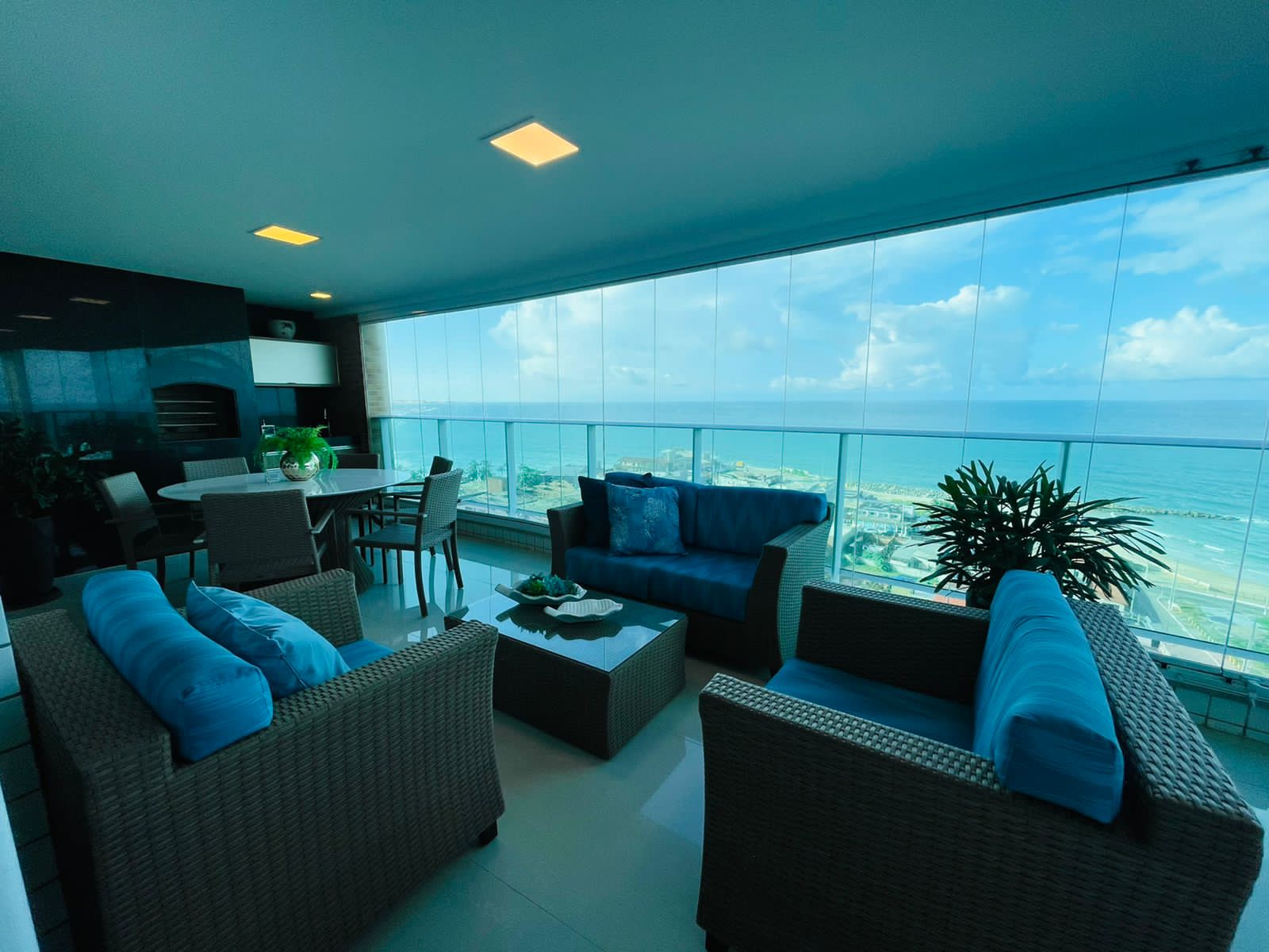 Imagem Apartamento com 3 Quartos à Venda, 250 m²em Areia Preta - Natal