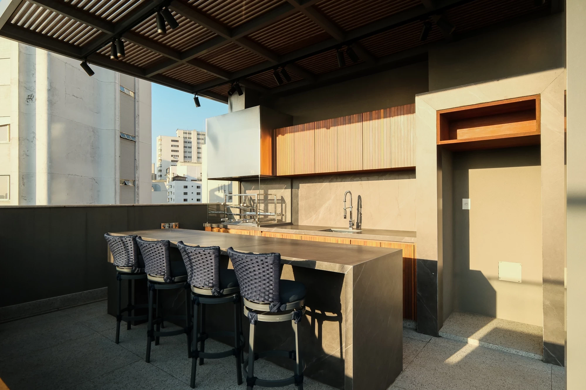 Imagem Apartamento com 3 Quartos à Venda, 260 m² em Cidade Luz - São Paulo