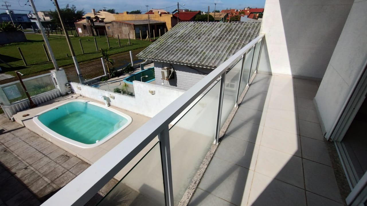 Imagem Sobrado com 3 Quartos à Venda, 126 m² em Jardim do Éden - Tramandaí