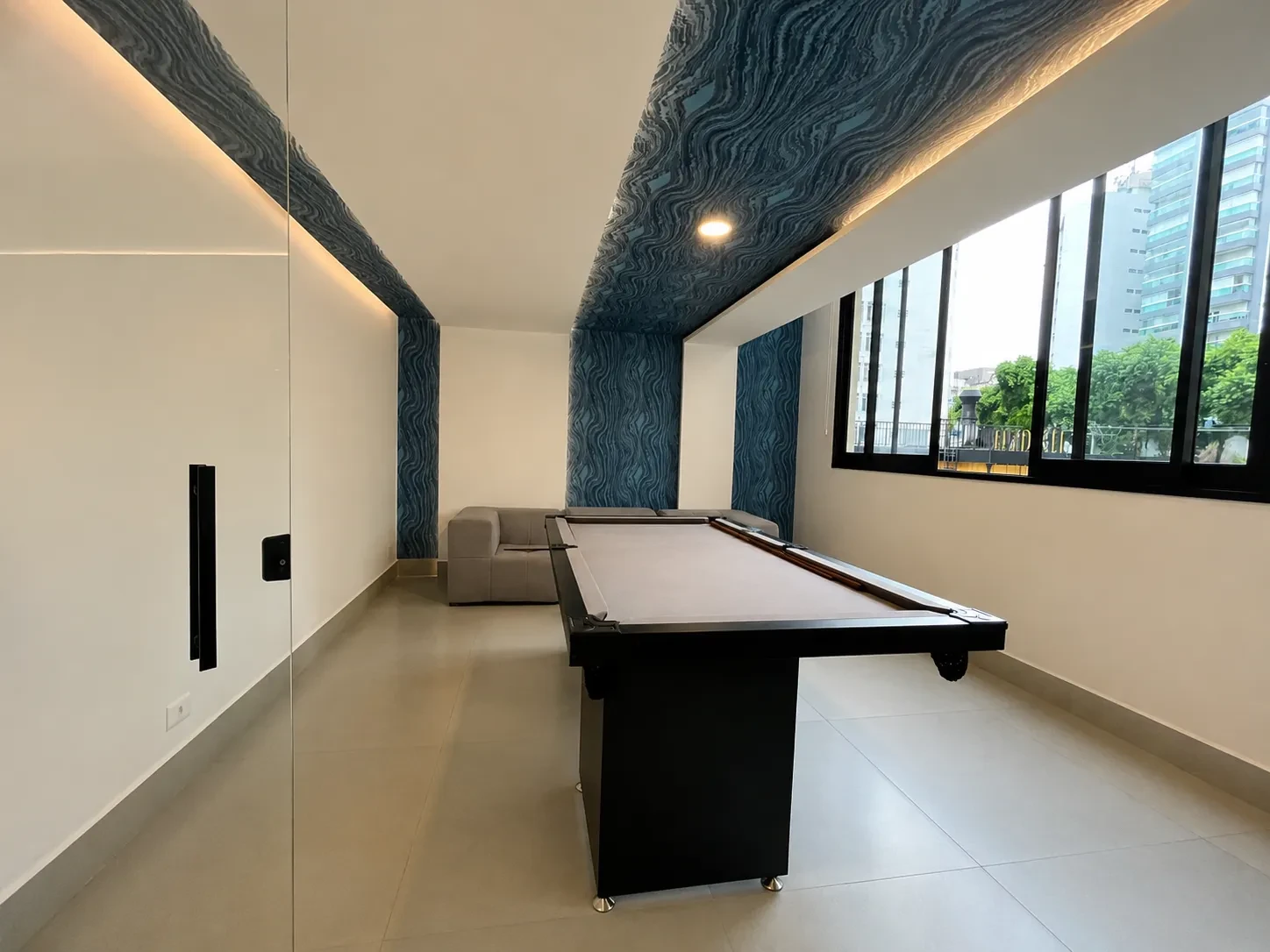 Imagem Apartamento com 2 Quartos à Venda, 75 m² em José Menino - Santos