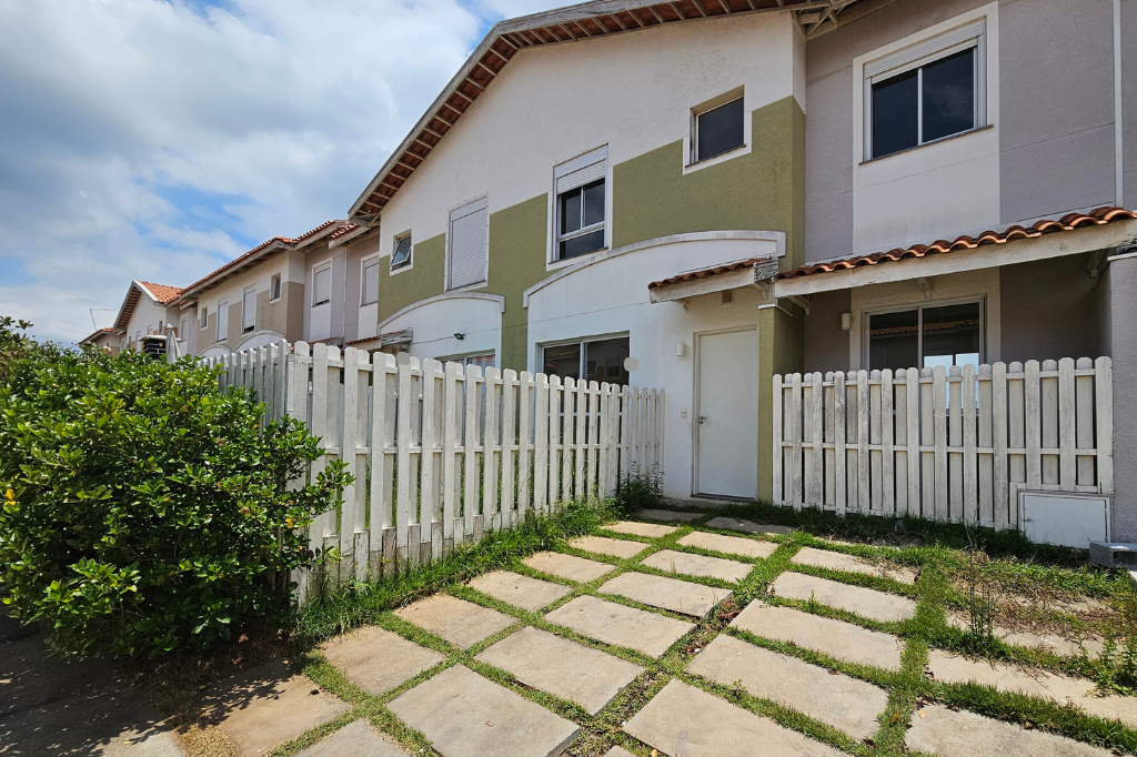 Casa de Condomínio com 2 Quartos à Venda, 67 m²em Vila Poupança - Santana de Parnaíba