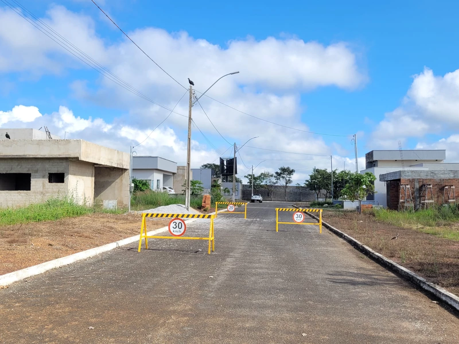 Imagem Terreno em Condomínio à Venda, 250 m² em Aragoiânia - Aragoiânia