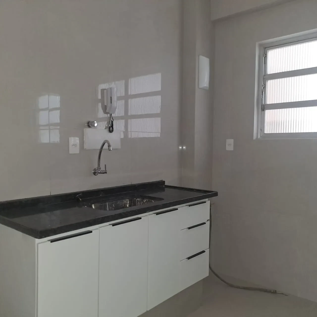 Foto do imóvel: Apartamento com 2 Quartos para Alugar, 90 m² em Gonzaga - Santos