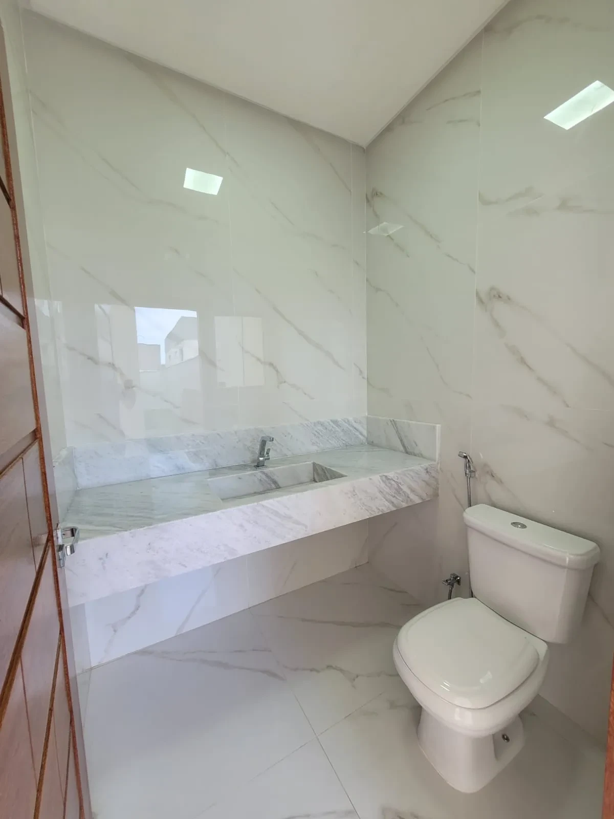 Foto do imóvel: Casa com 3 Quartos à Venda, 210 m² em Interlagos - Vila Velha