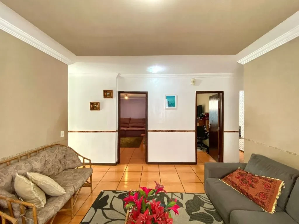 Imagem Casa com 4 Quartos à Venda, 328 m² em Planalto - Belo Horizonte